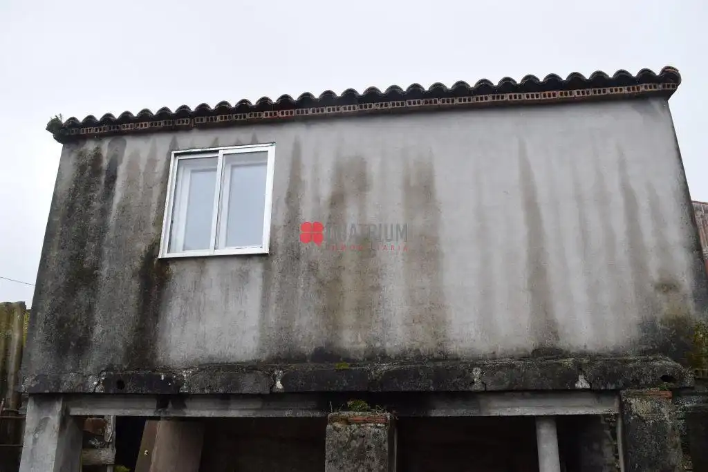 Außenansicht von Haus oder Chalet zum Verkauf in Santiago de Compostela  mit Privatgarten