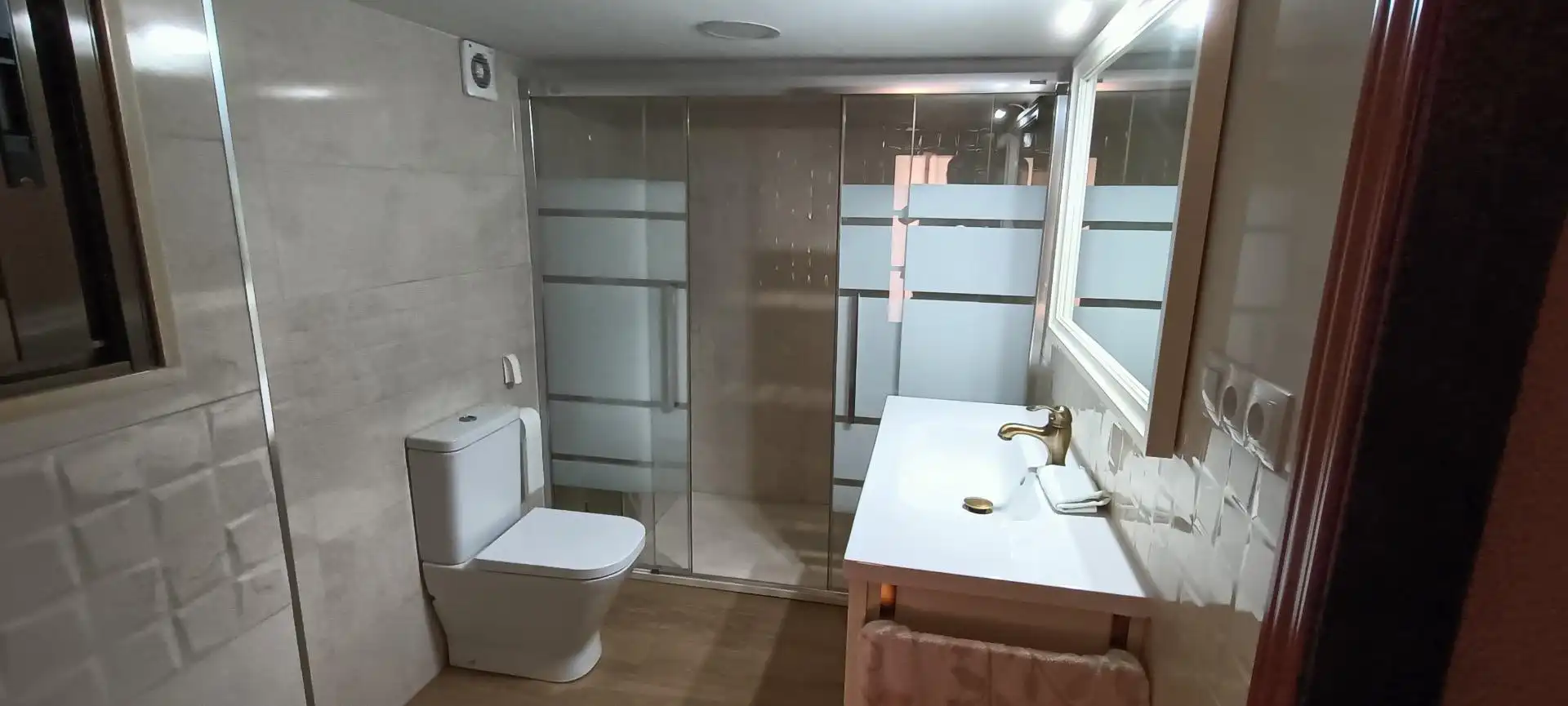 Baño de Casa o chalet en venta en La Nucia con Aire acondicionado, Jardín privado y Terraza