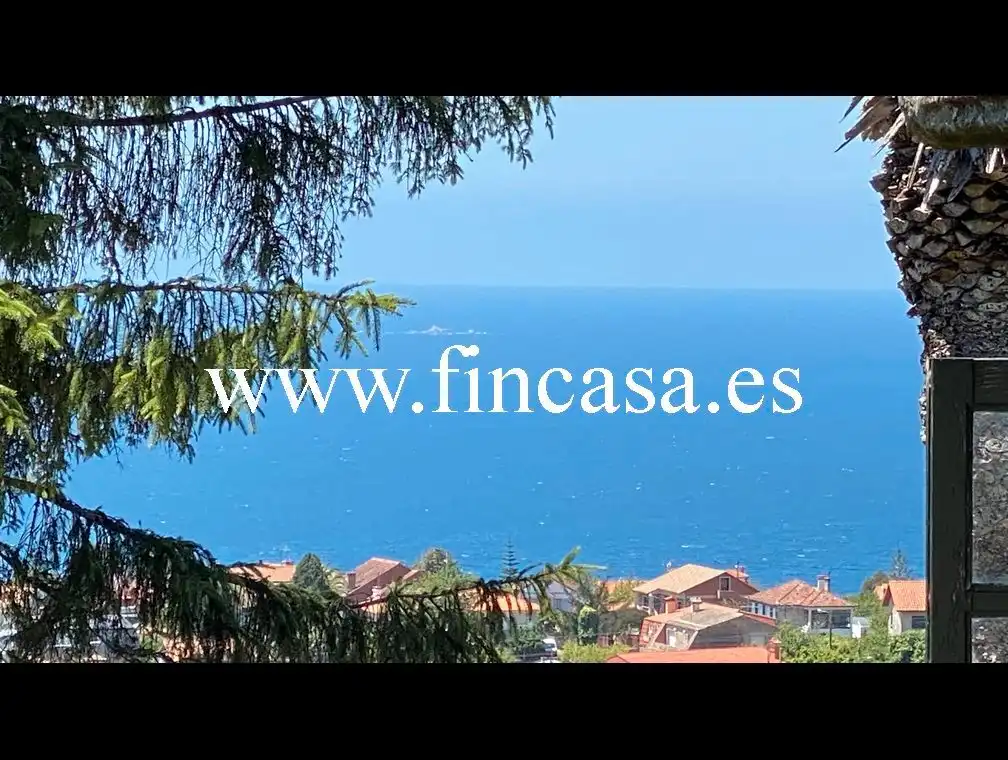 Houses for sale in Nigrán  with Private garden, Parquet flooring and Terrace