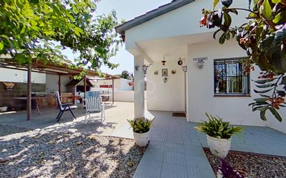 Vista exterior de Casa o xalet en venda en La Bisbal del Penedès amb Aire condicionat, Calefacció i Terrassa