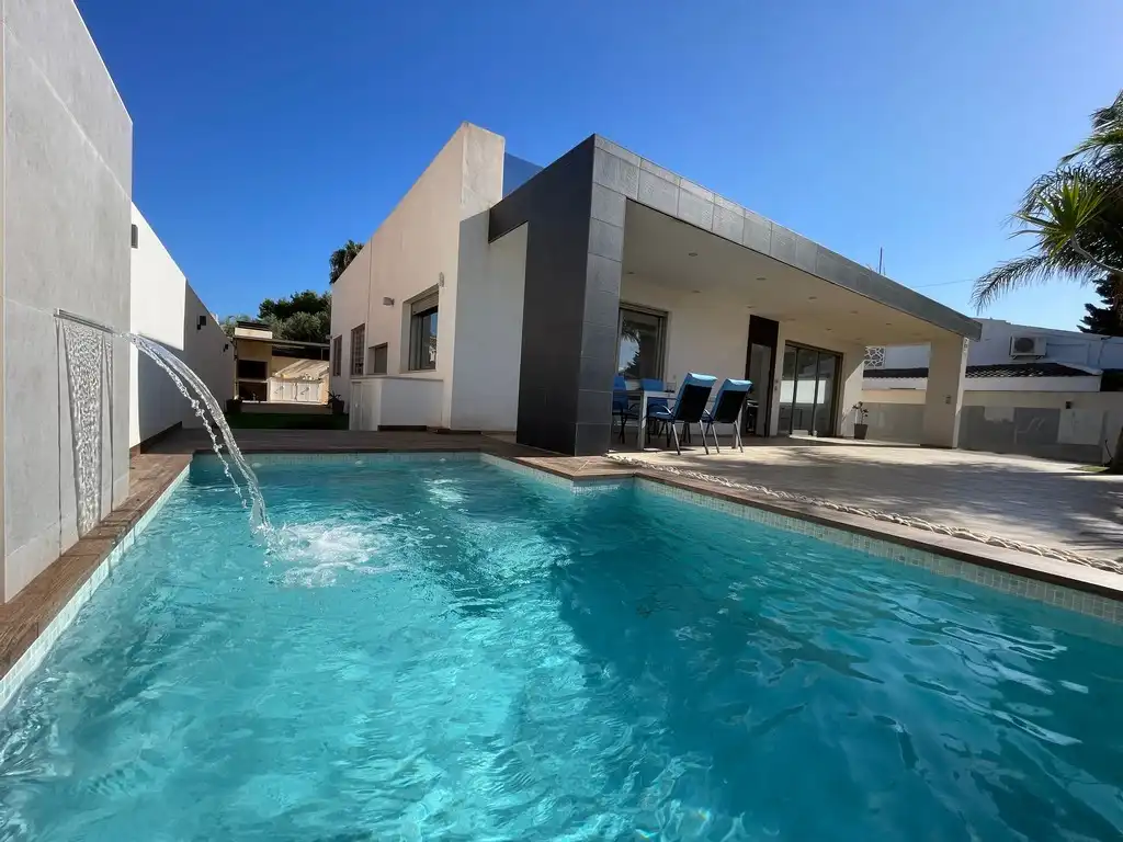 Houses for sale in Islas Menores - Mar de Cristal
