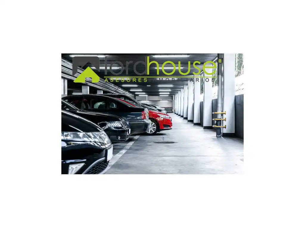 Parkplatz von Garage zum Verkauf in Lorca