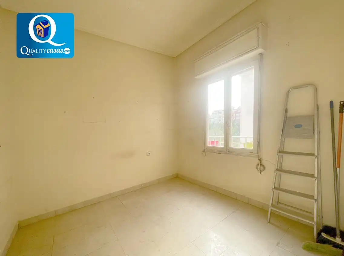 Apartamento en venta en Elche / Elx con Terraza