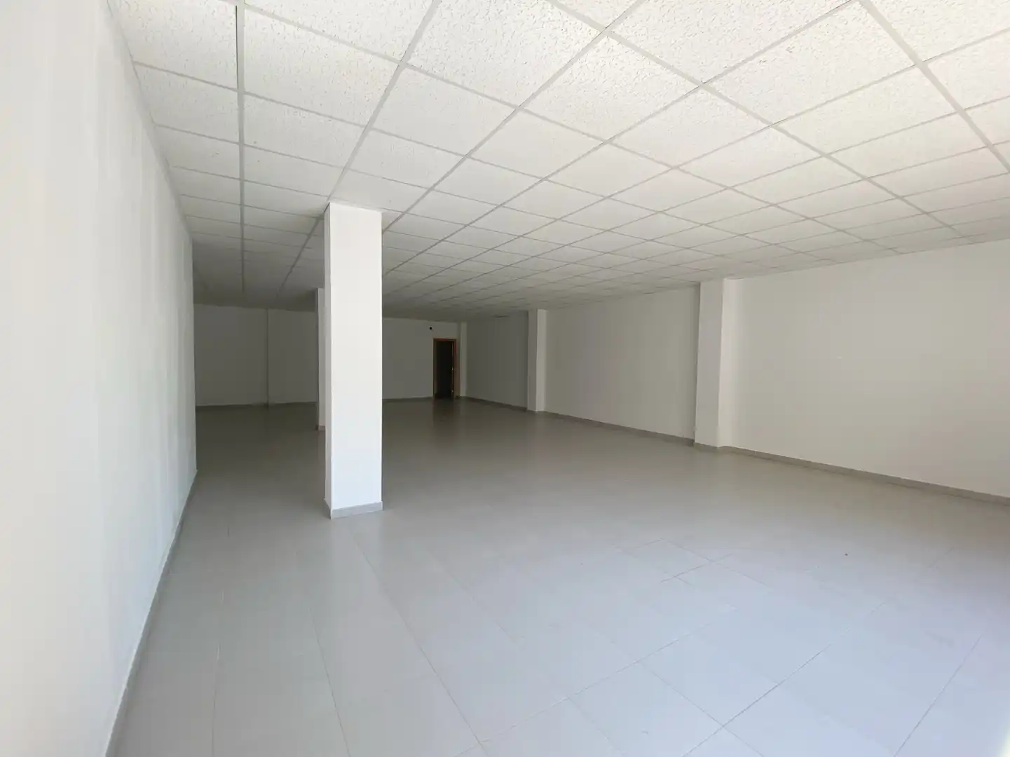 Local comercial en venta en Carrer de Juan Ramon Jiménez, imagen 4