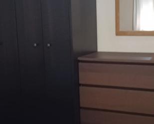 Bedroom of Flat to rent in  Sevilla Capital  with Furnished