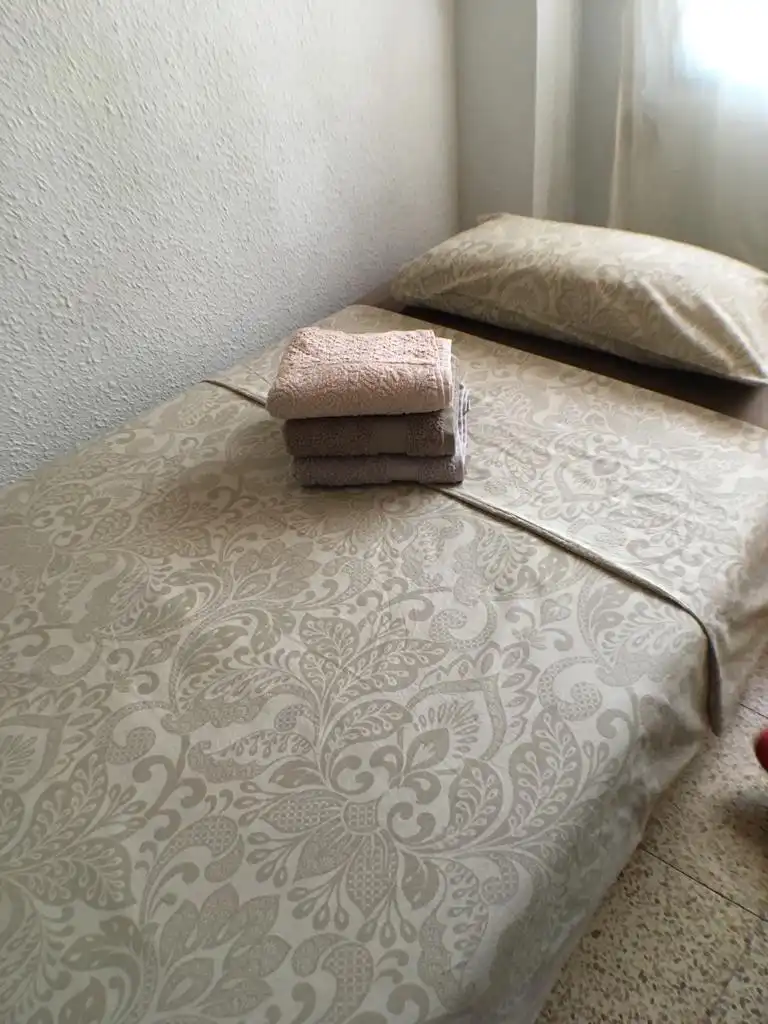 Bedroom of Flat for sale in Valencia  with Air Conditioner, Furnished and Oven