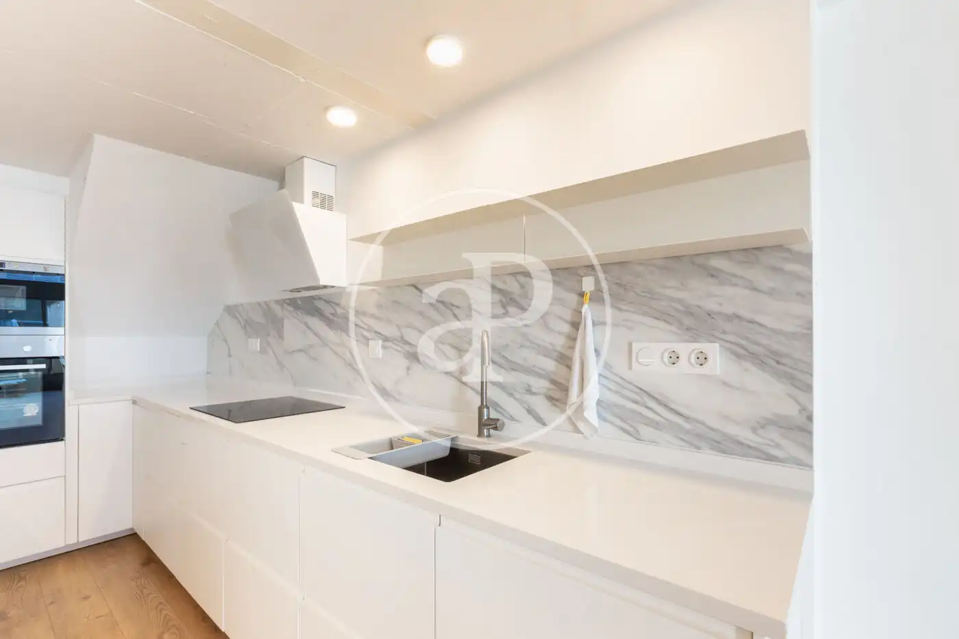 Kitchen of Flat for sale in Valencia  with Air Conditioner, Heating and Terrace