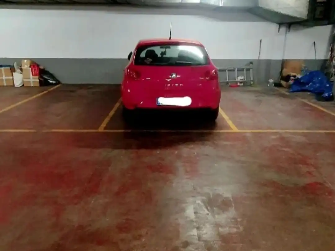 Einzelparkplatz zum Verkauf in Bejar 79, imagen 3