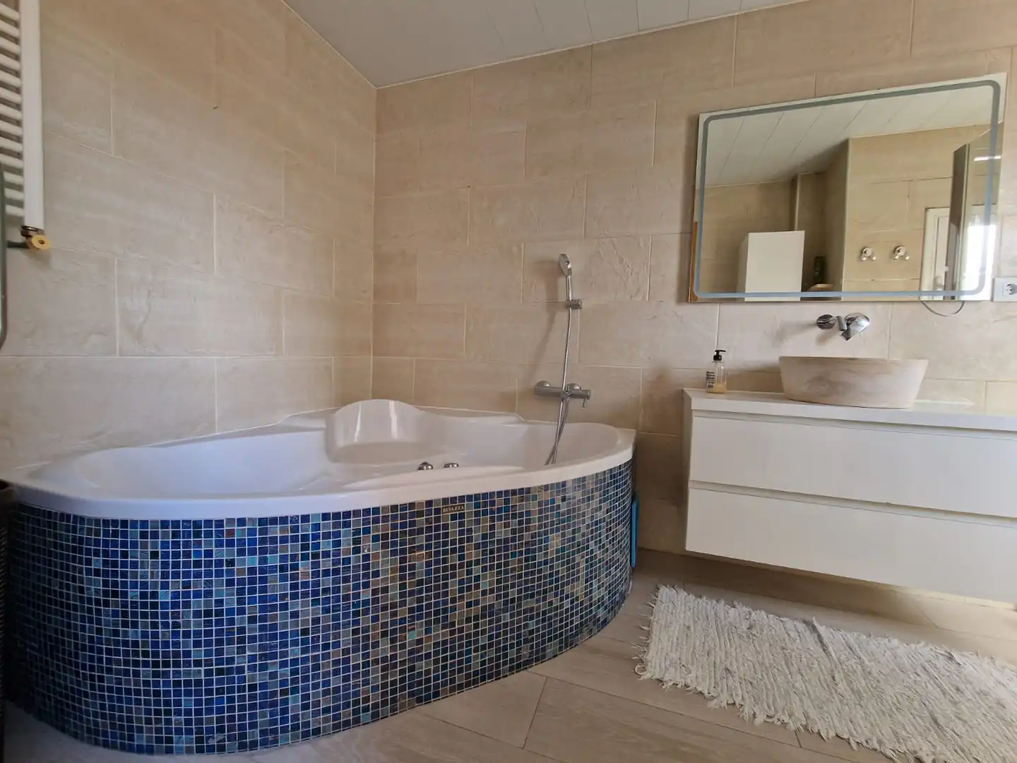Baño de Piso en venta en Badalona con Trastero, Horno y Balcón