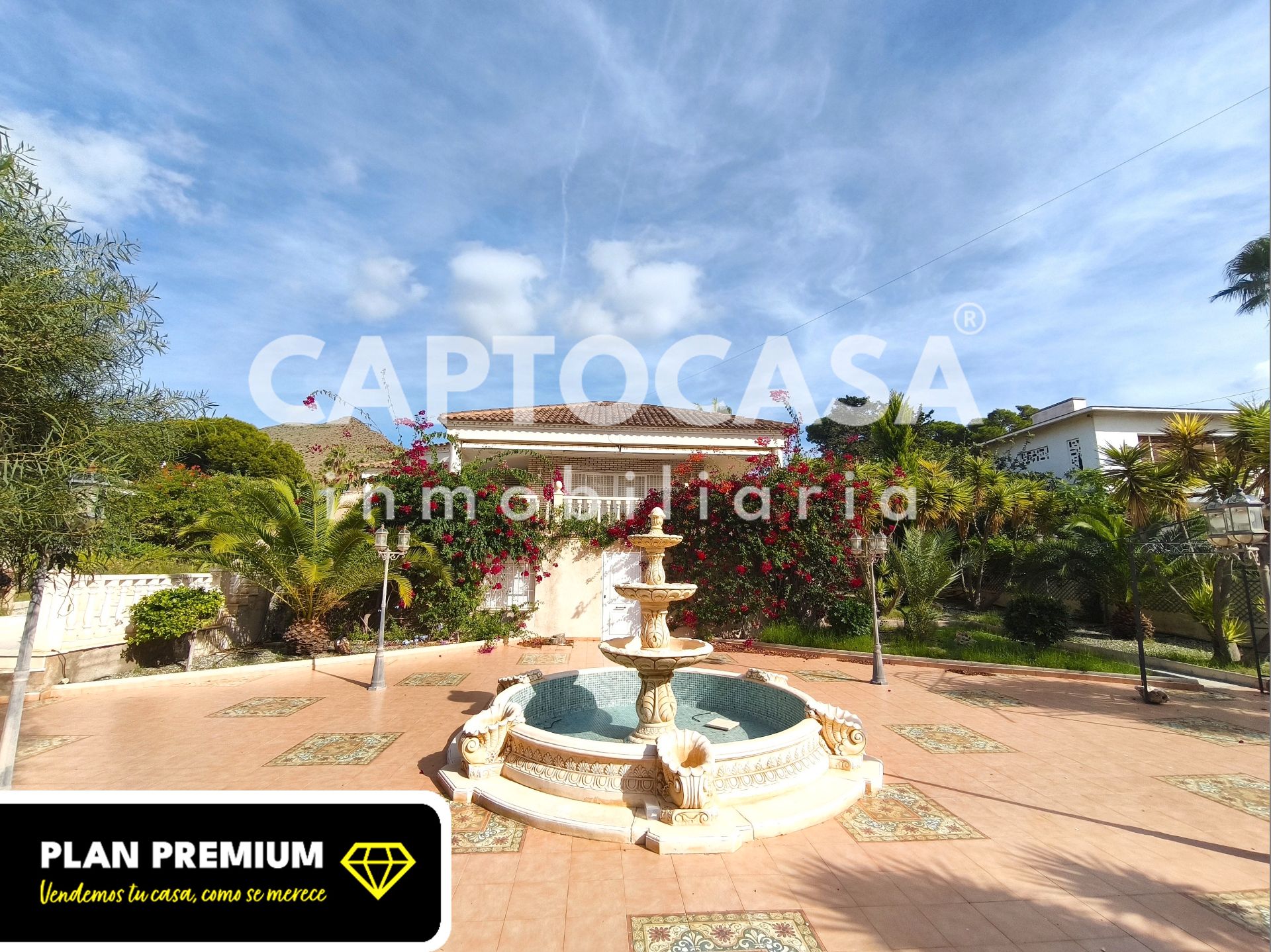 Vista exterior de Casa o xalet en venda en Cartagena amb Aire condicionat, Calefacció i Jardí privat