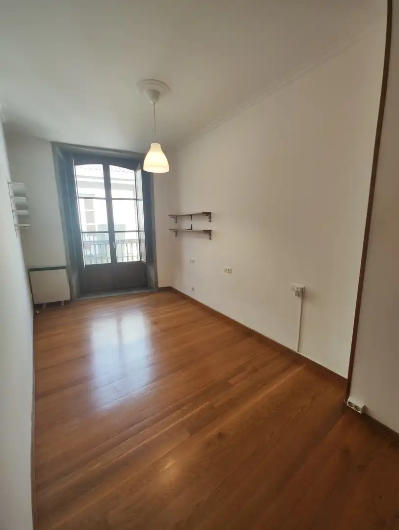 Sala de estar de Piso en venta en Santiago de Compostela  con Calefacción, Parquet y Horno
