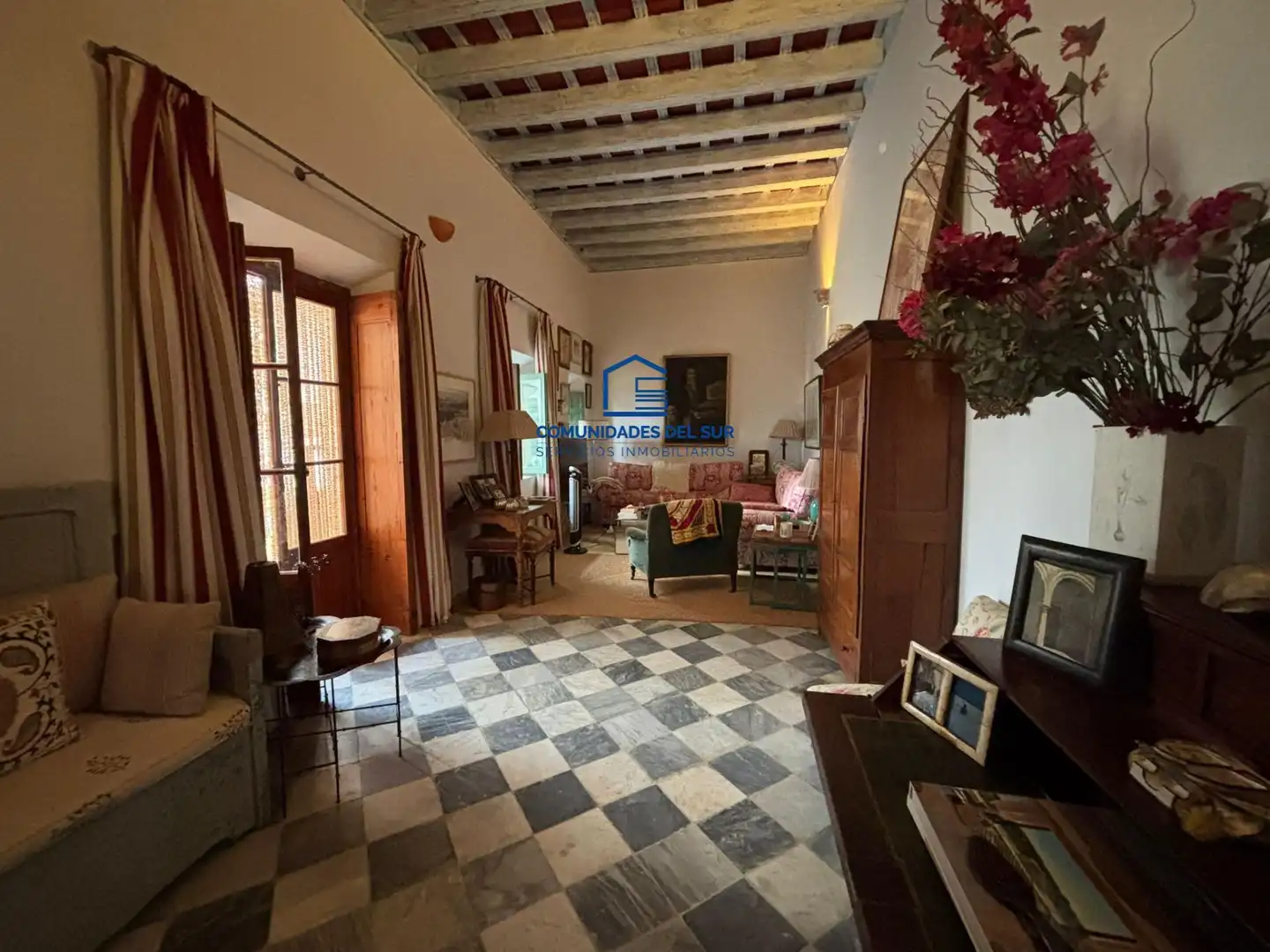 Sala d'estar de Casa o xalet de lloguer en El Puerto de Santa María amb Aire condicionat, Terrassa i Piscina