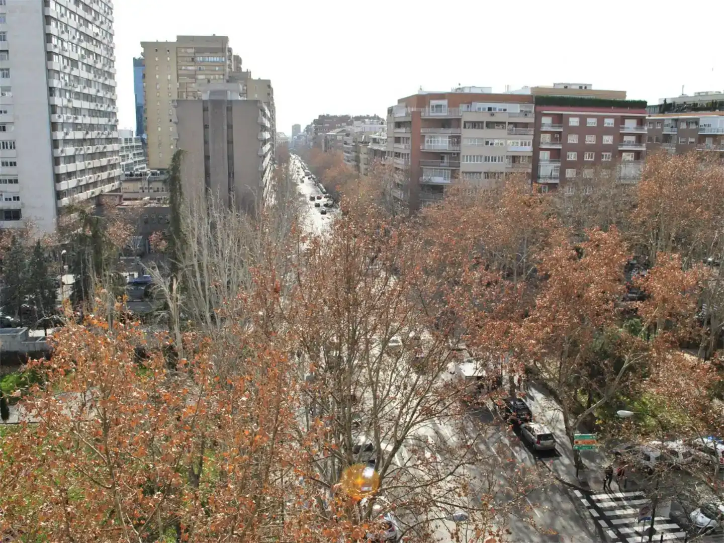 Außenansicht von Wohnung zur Miete in  Madrid Capital mit Klimaanlage