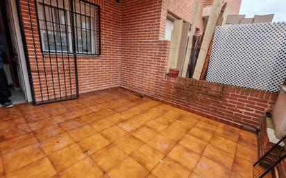 Exterior view of Single-family semi-detached for sale in Chozas de Canales  with Heating, Private garden and Storage room