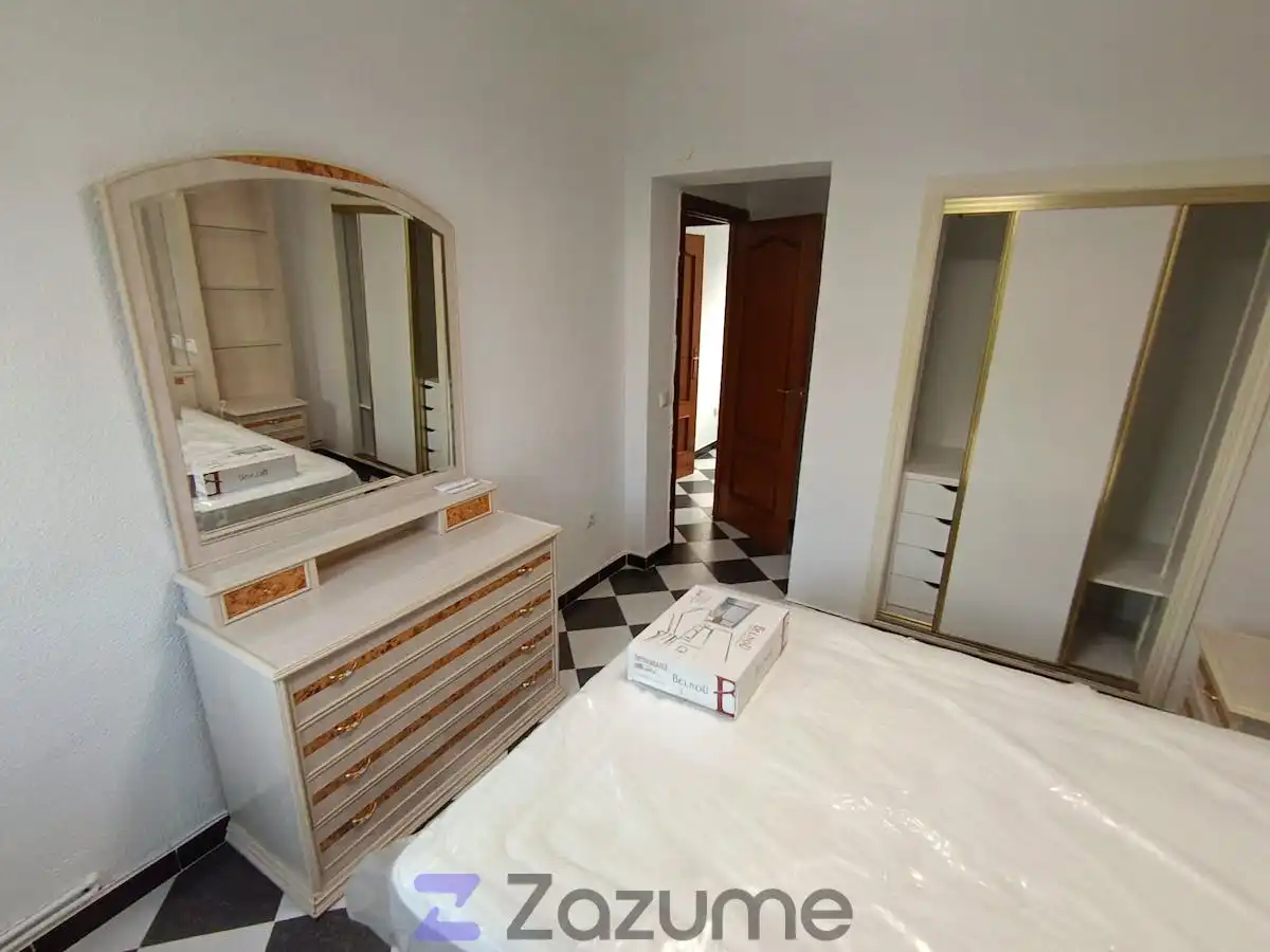 Schlafzimmer von Wohnung zur Miete in Toledo mit Heizung, Terrasse und Möbliert