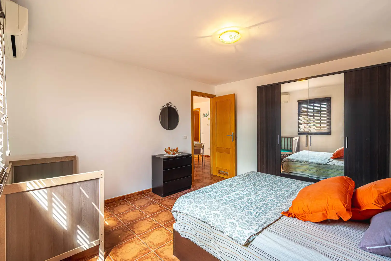 Habitación de Casa adosada en venta en San Cristóbal de la Laguna con Jardín privado, Terraza y Trastero