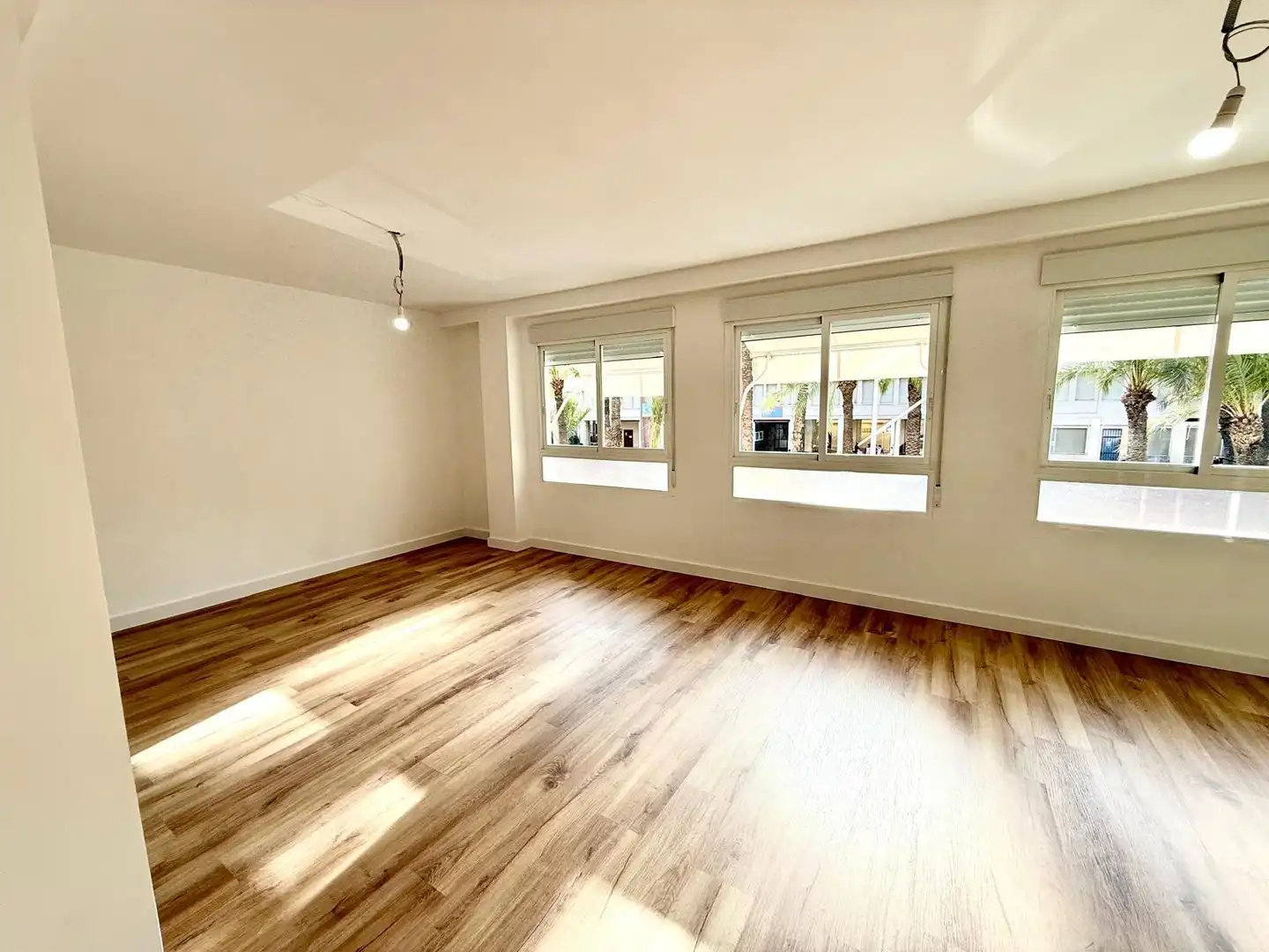 Piso en venta en Calle CONRADO DEL CAMPO, Sector V