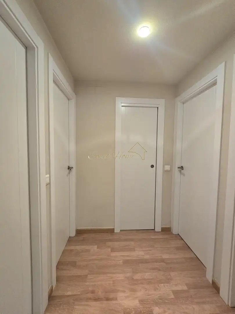 Wohnung zum Verkauf in Montgat mit Klimaanlage, Heizung und Parkett