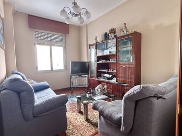 Piso con ascensor en venta en Calle Camilo Villabaso