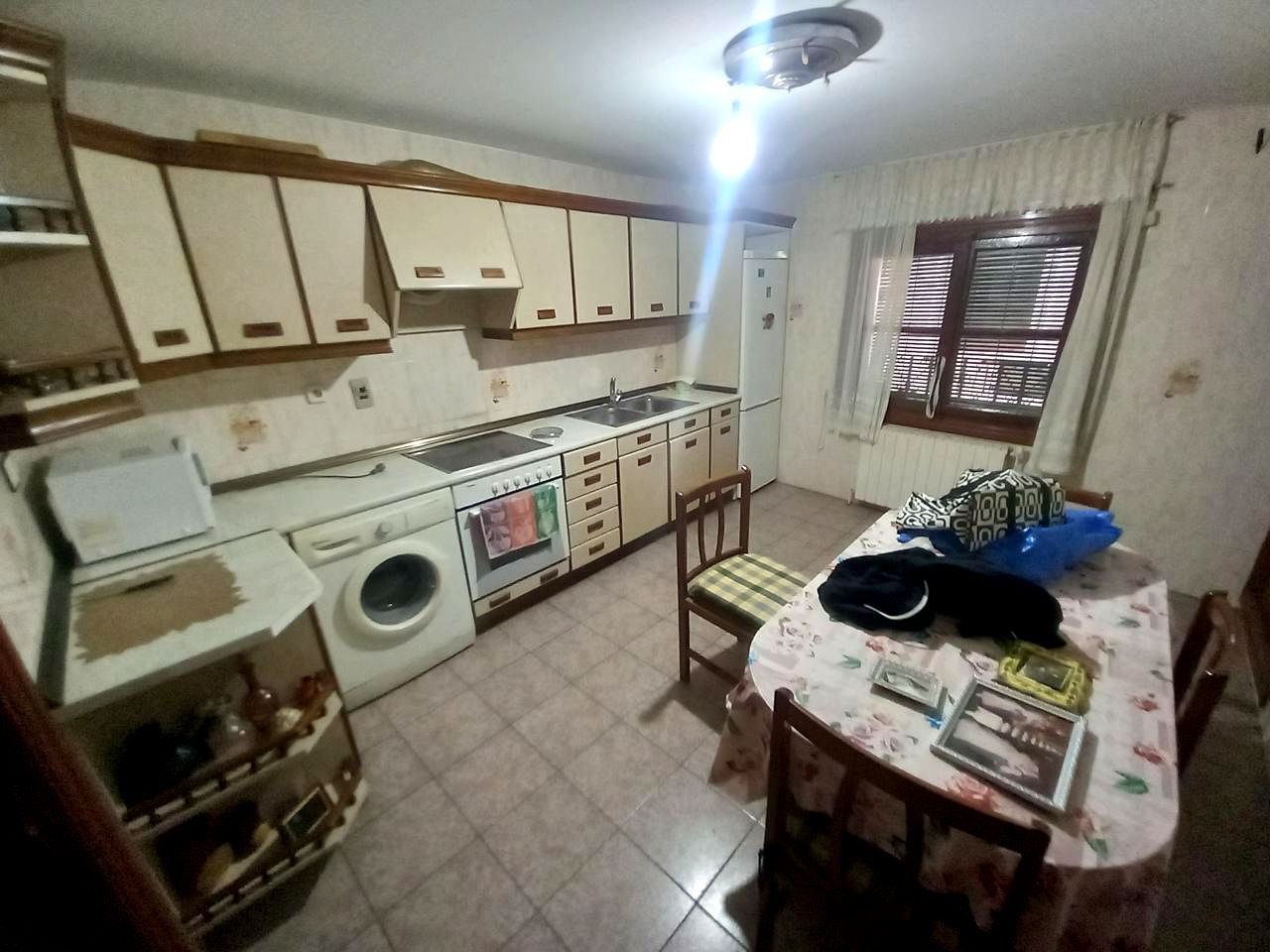 Cuina de Casa o xalet en venda en Ainzón amb Jardí privat