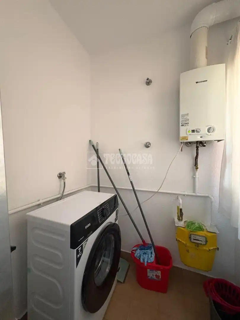 Wohnung zur Miete in Sevilla mit Klimaanlage, Möbliert und Balkon