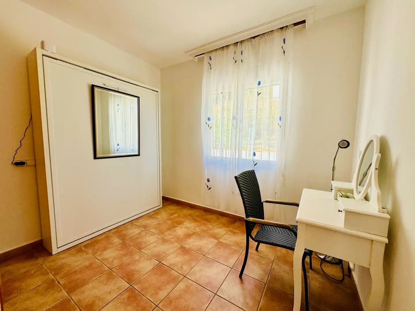 Dormitori de Casa o xalet en venda en Arenas amb Aire condicionat, Jardí privat i Traster