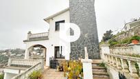 Exterior view of House or chalet for sale in Torrelles de Llobregat  with Heating, Private garden and Terrace