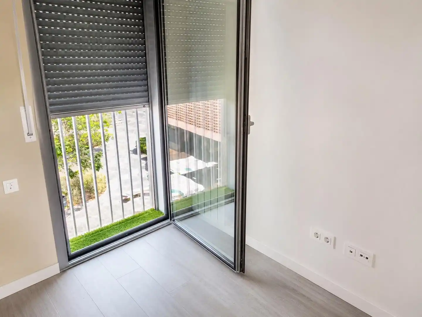 Balcony of Attic for rent in Badalona  with Air Conditioner, Heating and Parquet flooring