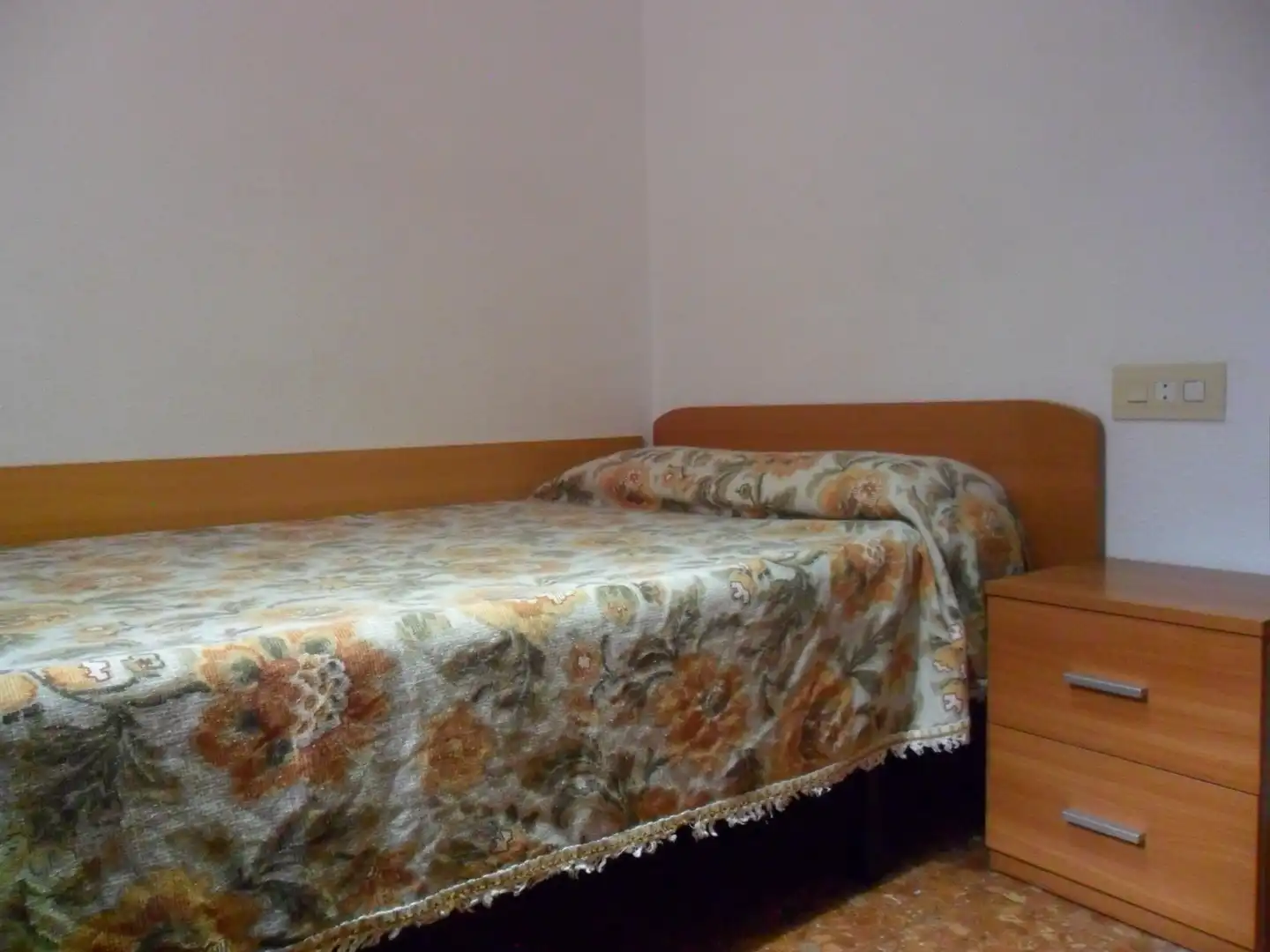 Flat for rent in Plaza de Toros