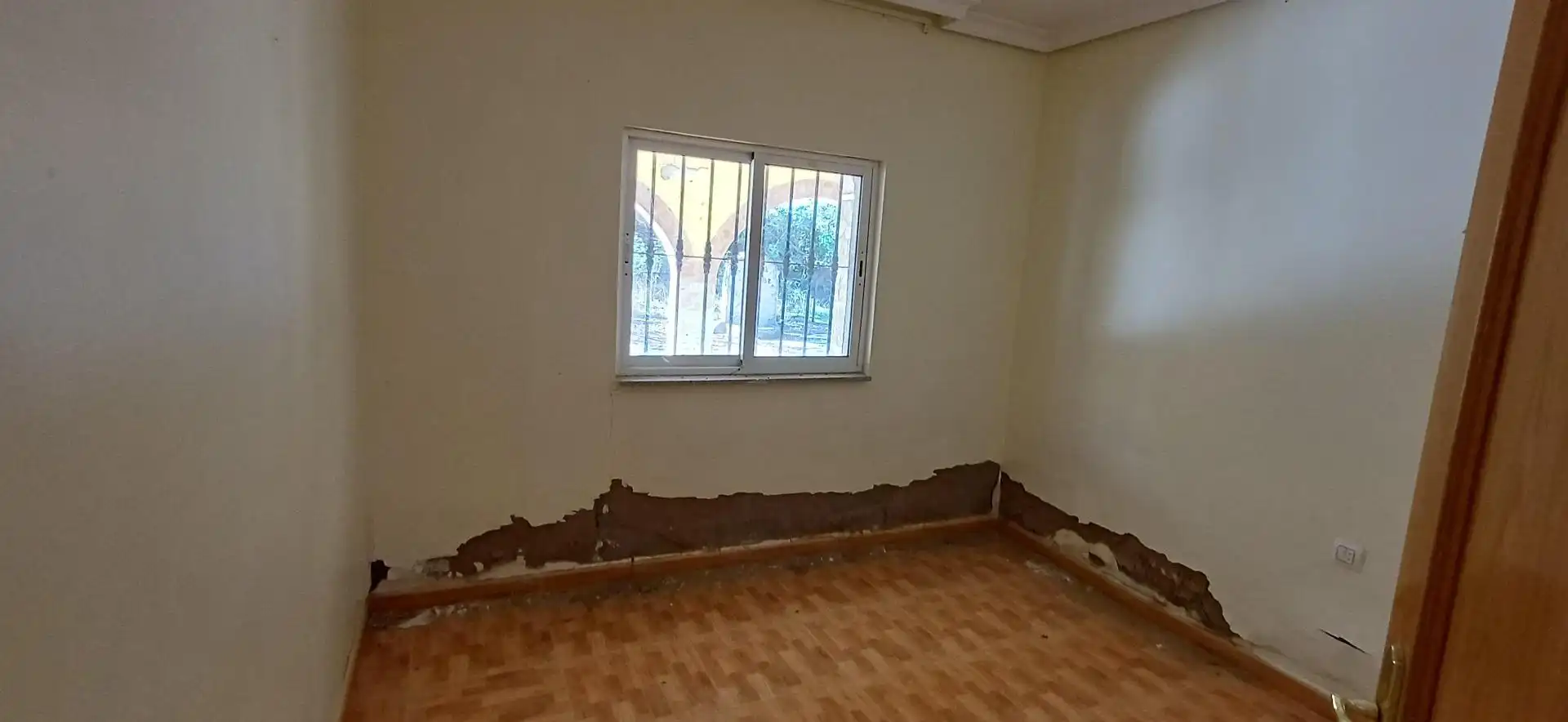 Bedroom of Houses for sale in Badajoz  with Community pool