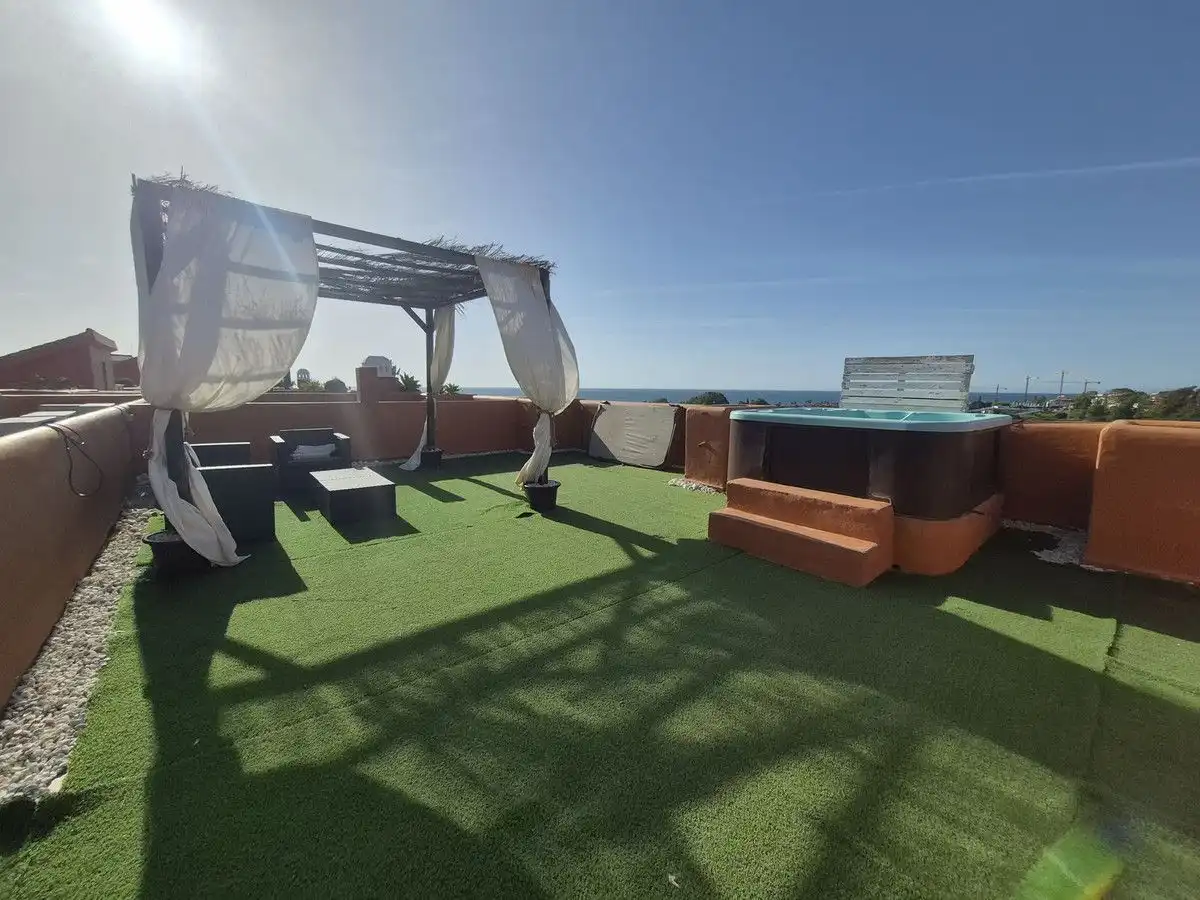 Terrasse von Dachboden zum Verkauf in Manilva mit Klimaanlage, Heizung und Terrasse