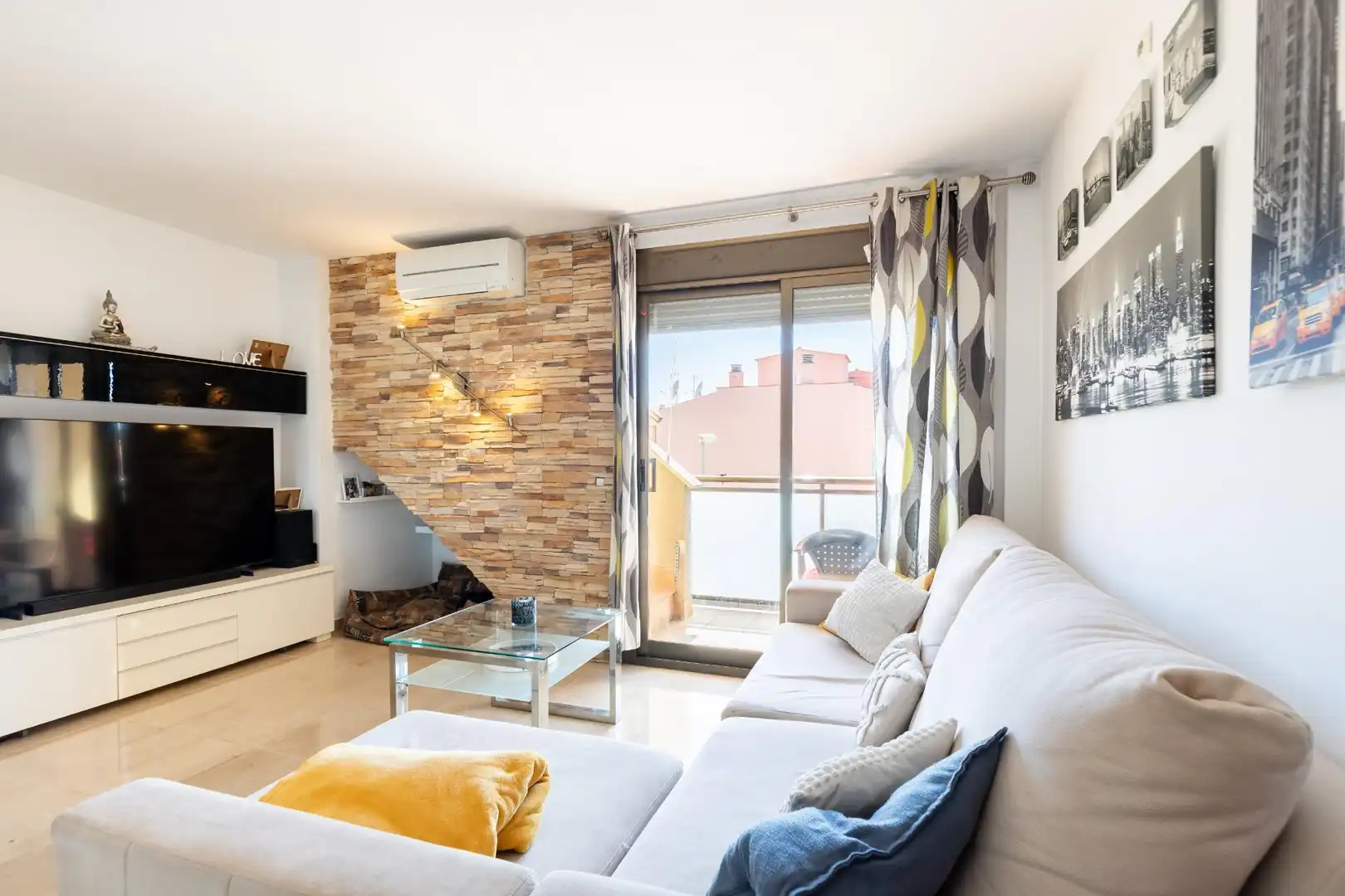 Living room of Attic for sale in Llucmajor  with Air Conditioner, Heating and Terrace