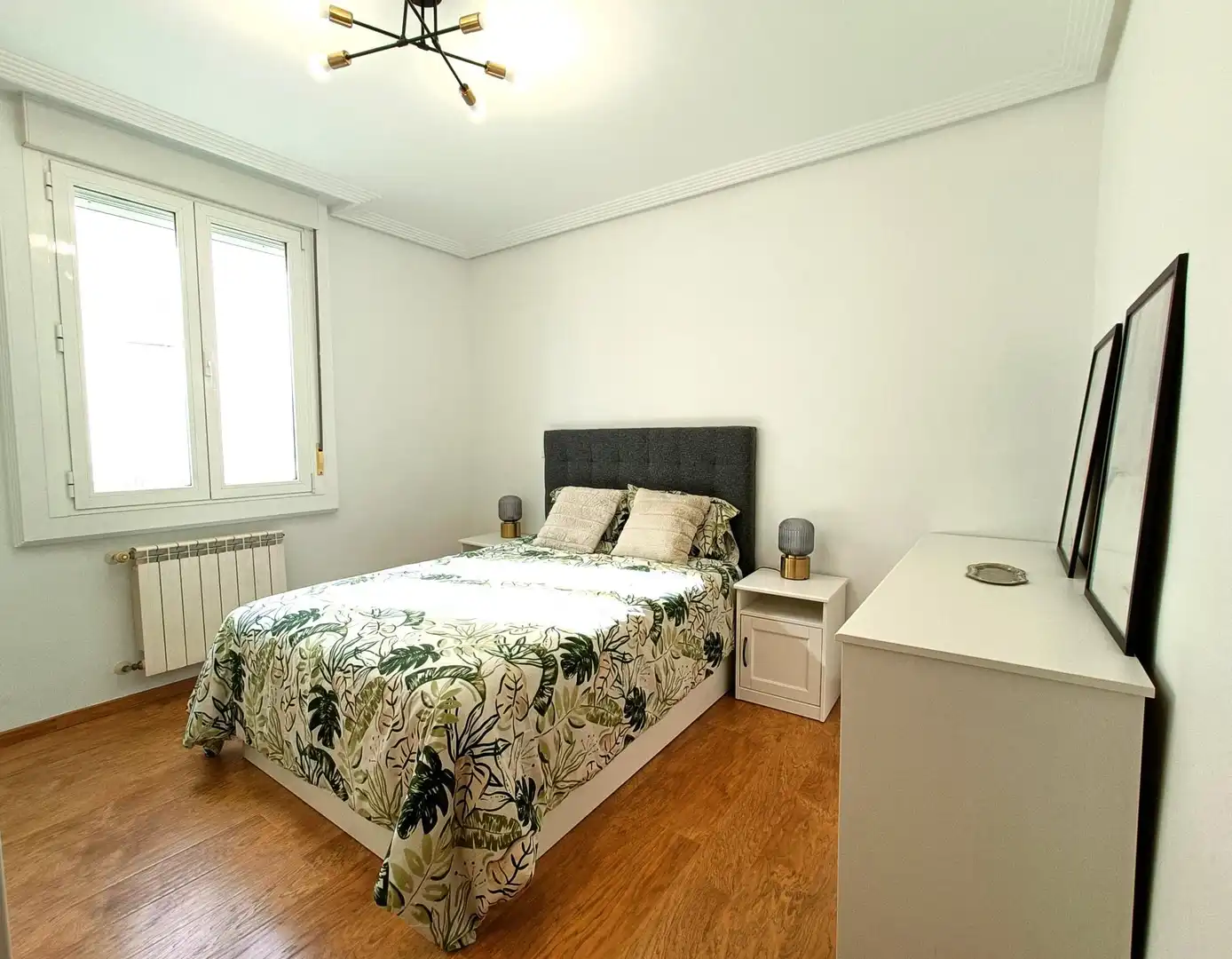 Schlafzimmer von Wohnung zum Verkauf in Santander mit Heizung und Möbliert