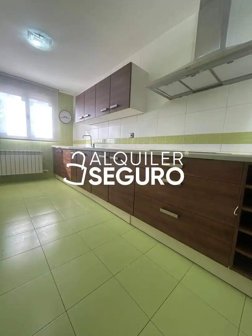 Flat with pool to rent in Catedratica Asun. Linares, imagen 19