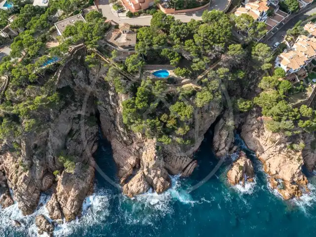 Schwimmbecken von Haus oder Chalet zum Verkauf in Palafrugell mit Klimaanlage, Heizung und Privatgarten