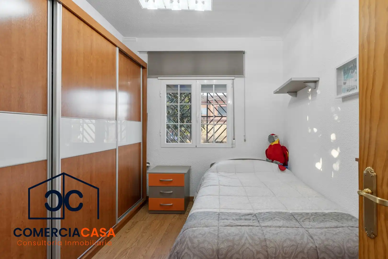 Dormitori de Casa o xalet en venda en Las Gabias amb Aire condicionat, Jardí privat i Traster