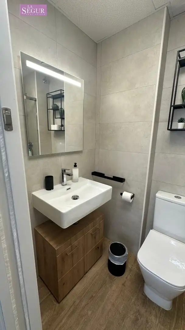 Bathroom of Ground floor for sale in Conil de la Frontera  with Terrace, Furnished and Community pool