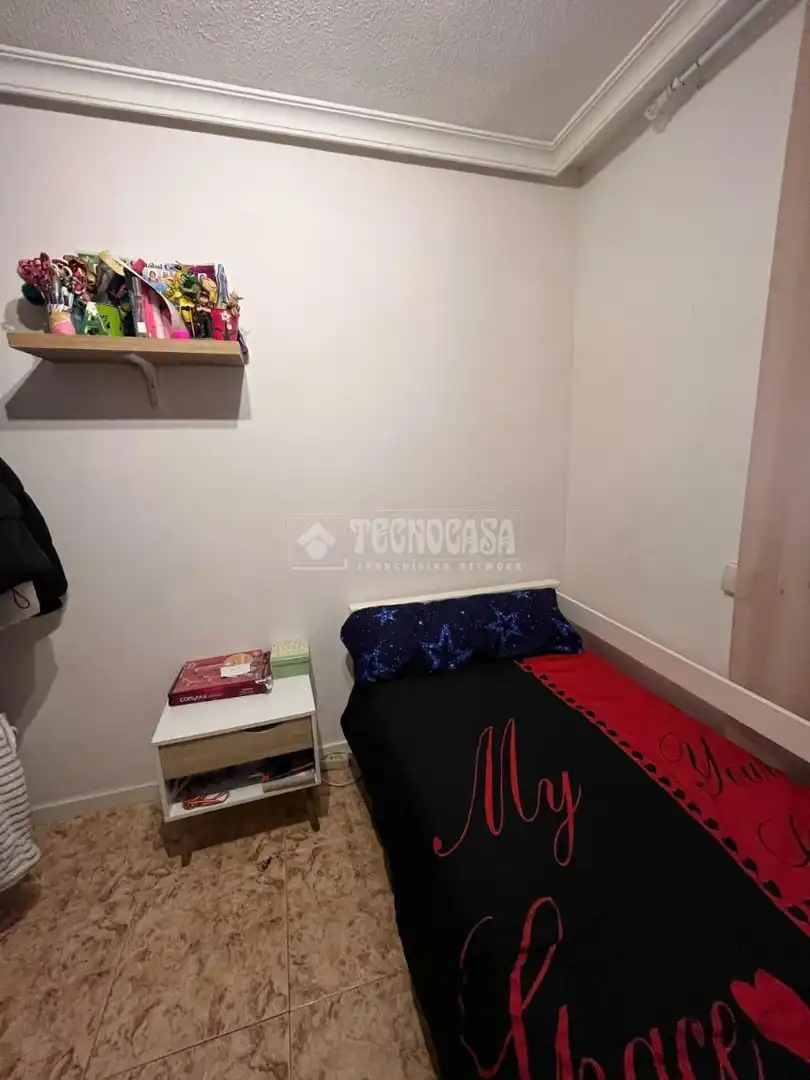 Habitación de Piso en venta en Alcalá de Henares con Calefacción y Balcón
