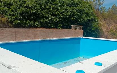 Piscina de Casa o xalet en venda en Chiva amb Jardí privat, Terrassa i Piscina