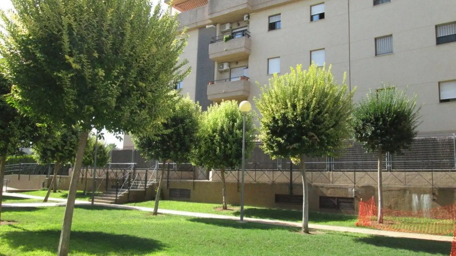 Vista exterior de Piso en venta en Jerez de la Frontera con Aire acondicionado, Jardín privado y Trastero