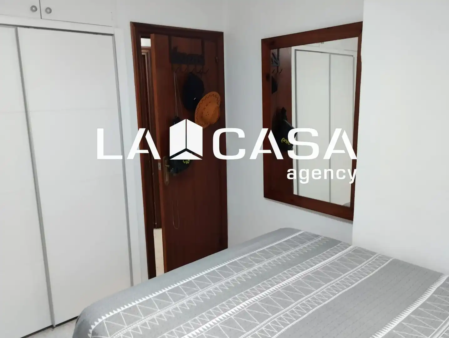 Piso en venta en Sevilla con Terraza y Amueblado