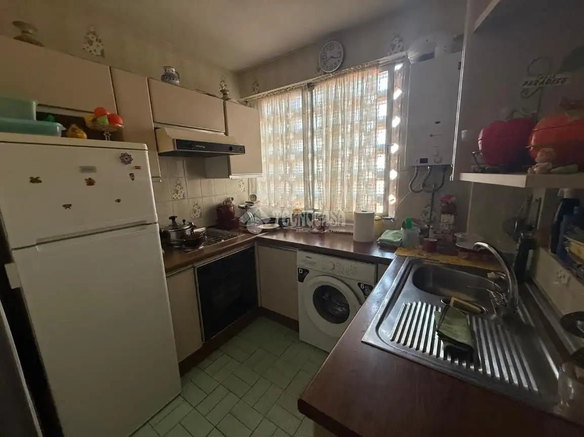 Cuina de Pis en venda en Madrid amb Parquet i Terrassa