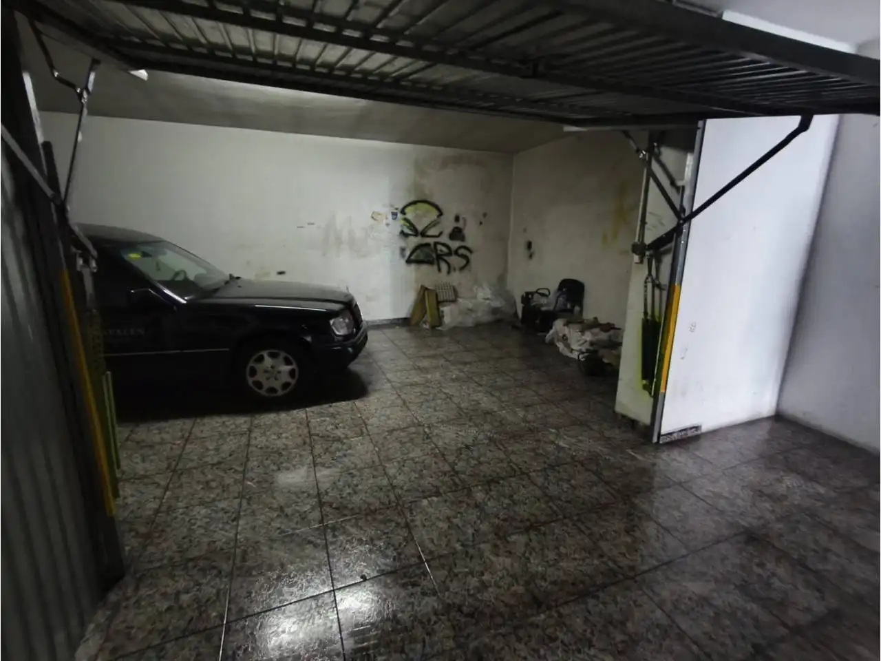Garaje en venta en Montefrío