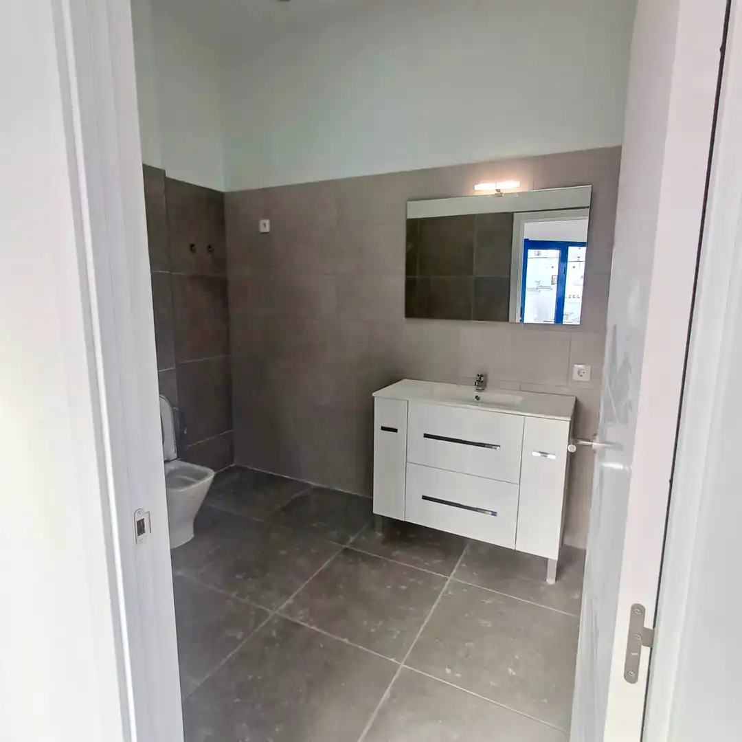 Badezimmer von Geschaftsraum zur Miete in Teguise mit Terrasse