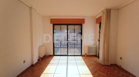3054 PISO CON PATIO Y BALCÓN, ZONA GRAN VÍA, imagen 3
