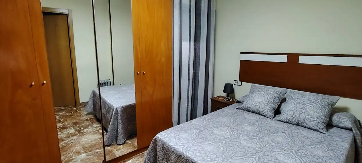 Bedroom of Flat for rent in Linares  with Air Conditioner, Heating and Furnished