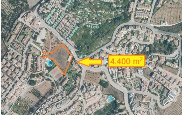 Terreny industrial en venda en Torrox