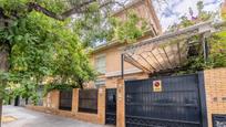 Exterior view of Single-family semi-detached for sale in  Sevilla Capital  with Air Conditioner and Swimming Pool