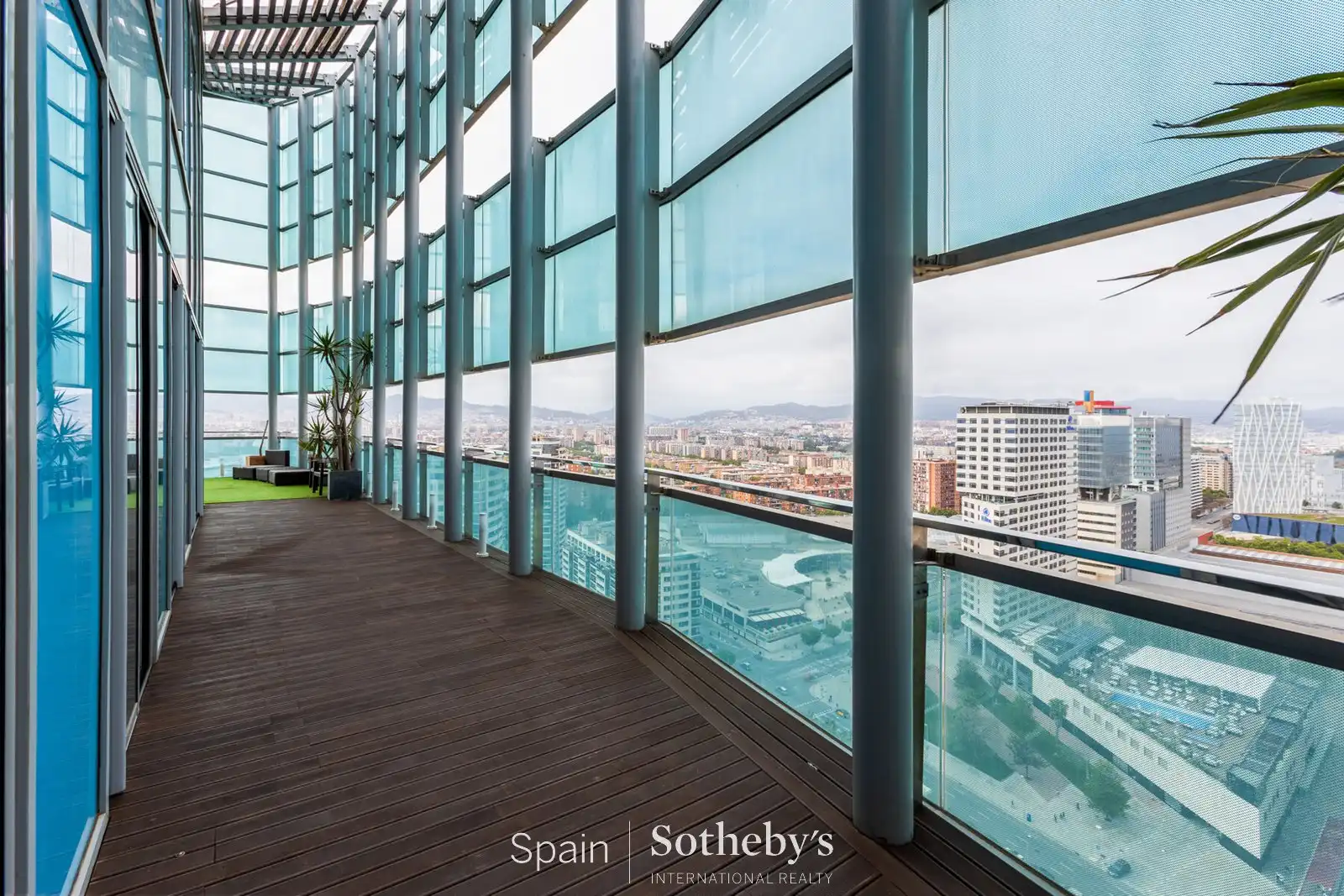 Terraza de Ático en venta en Barcelona con Aire acondicionado, Calefacción y Trastero
