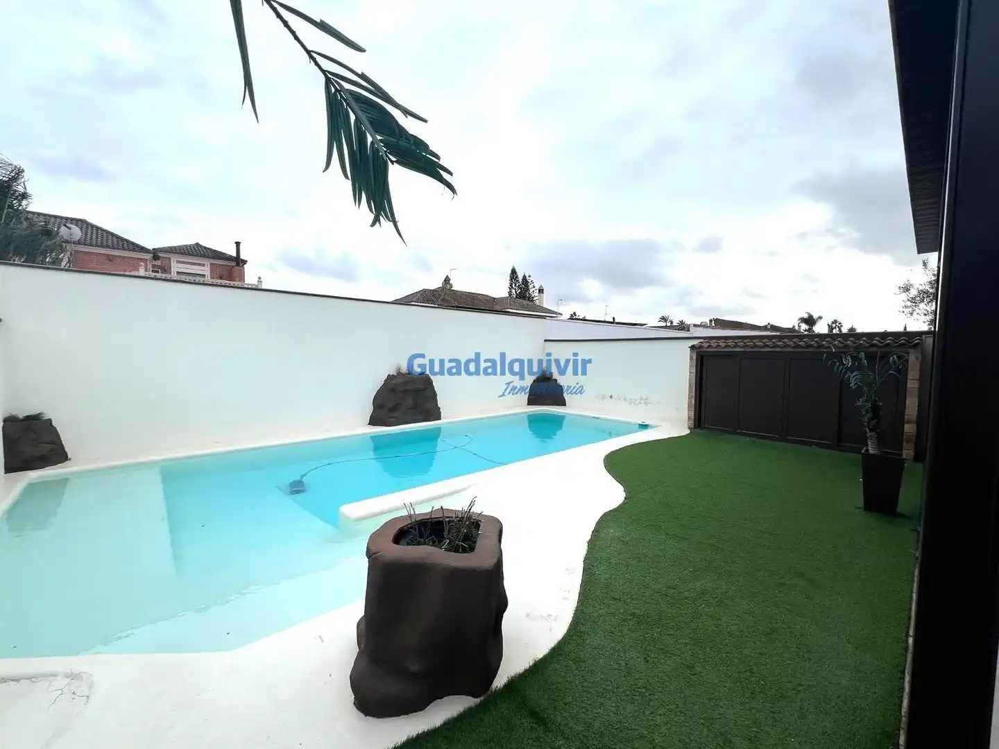 Swimming pool of Single-family semi-detached for sale in Montequinto  with Air Conditioner, Private garden and Storage room